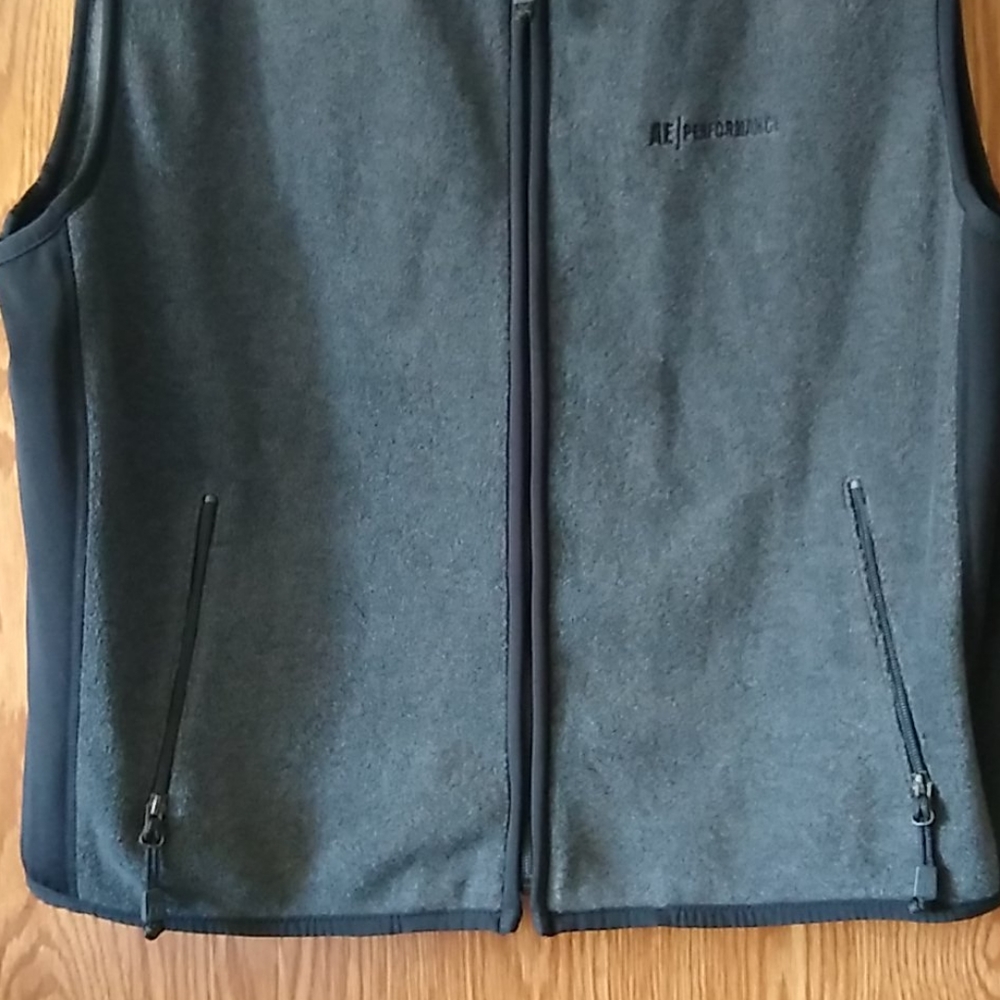 🧥AE Performance Vest - Picture 4 of 7